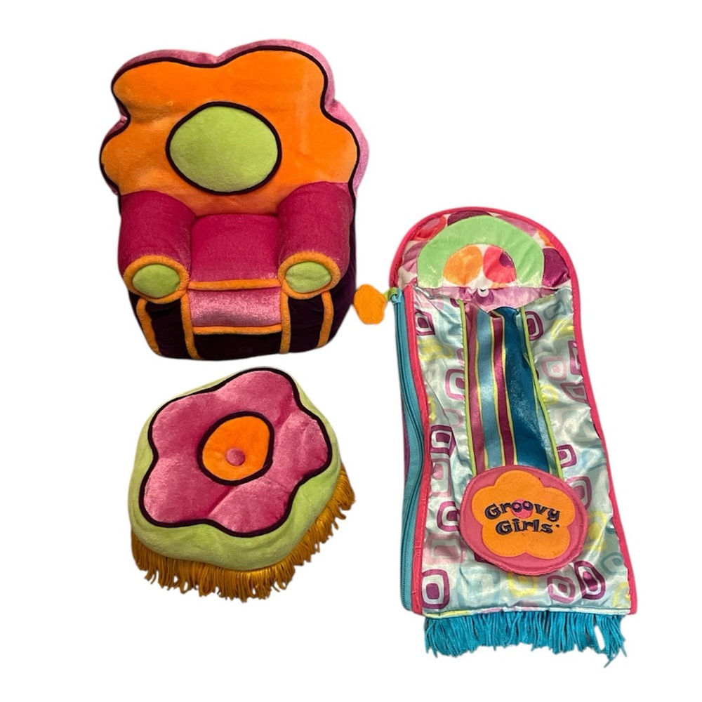 Manhattan Toy Groovy Girls 16 Dolls Bundle with Chair, Foot Rest & Sleeping Bag - Picture 2 of 4